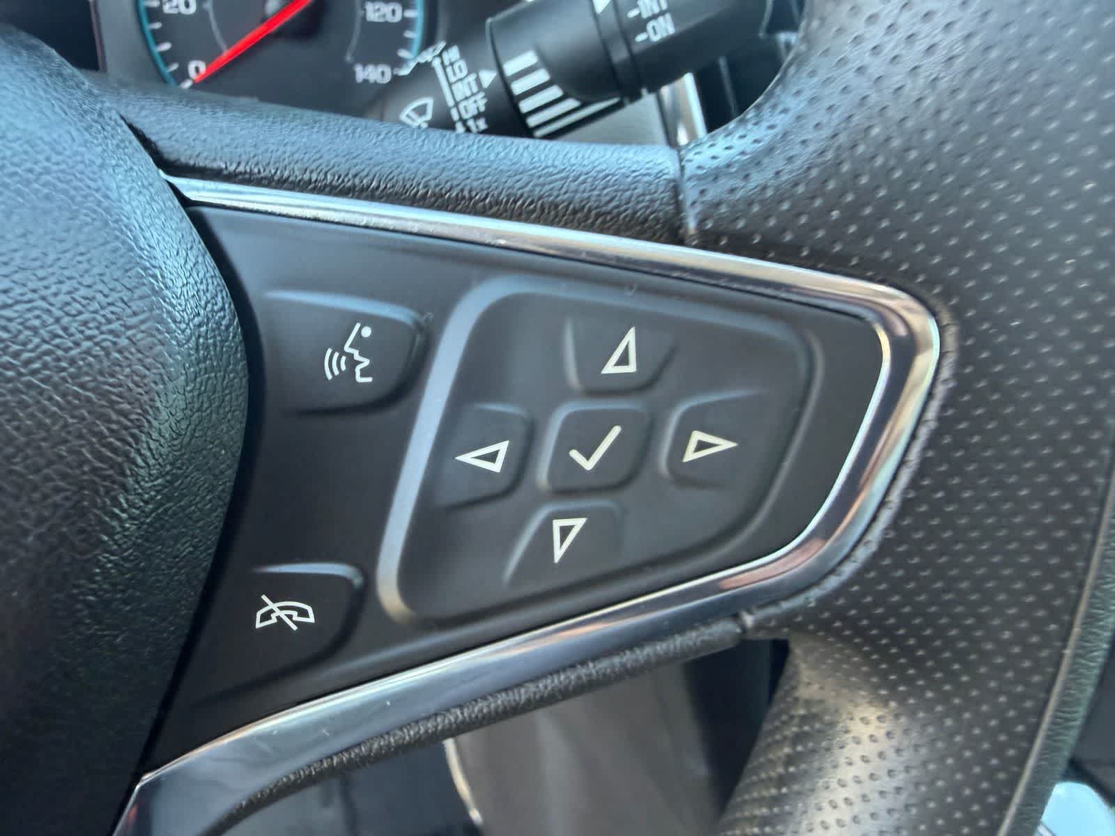 Thumbnail: 2019 Chevrolet Equinox - 19