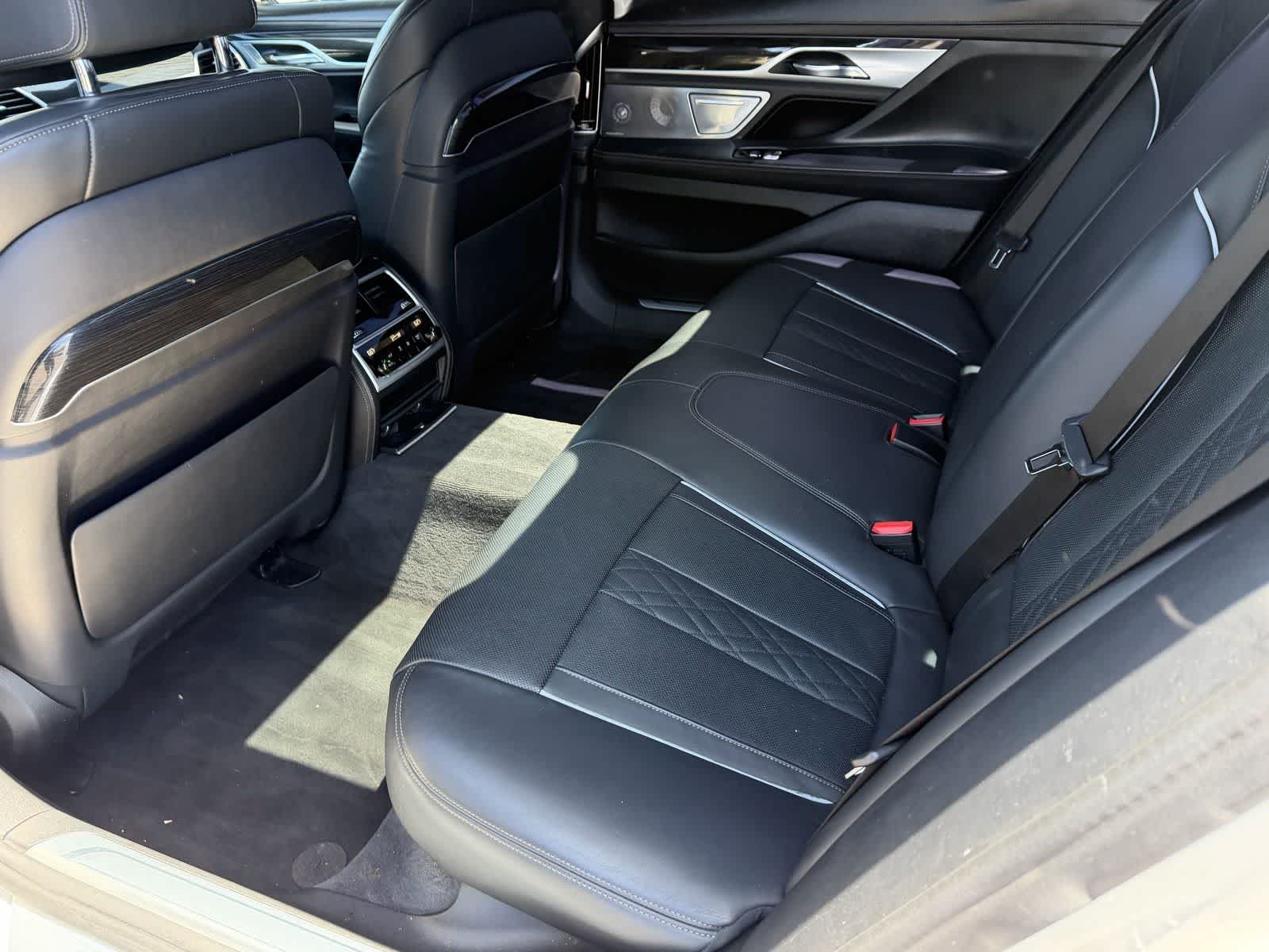 Thumbnail: 2019 BMW 7 Series - 18