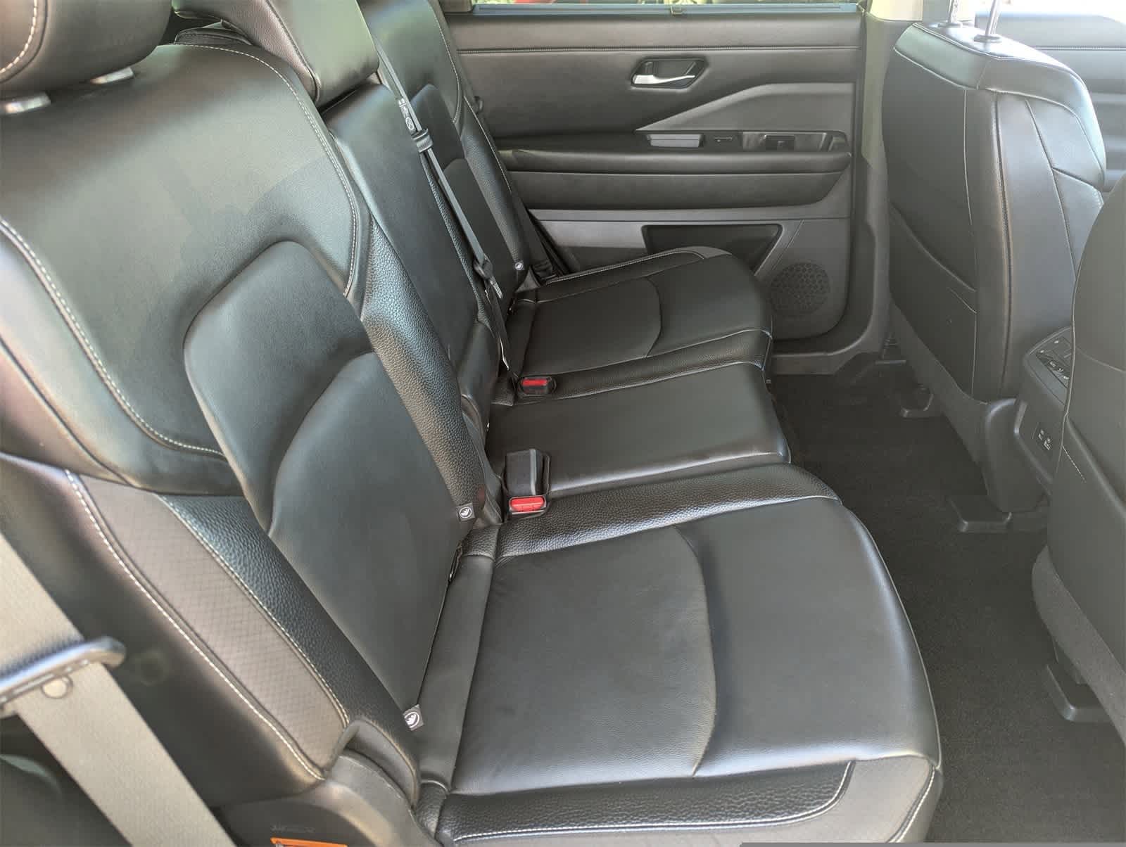 Thumbnail: 2022 Nissan Pathfinder - 15