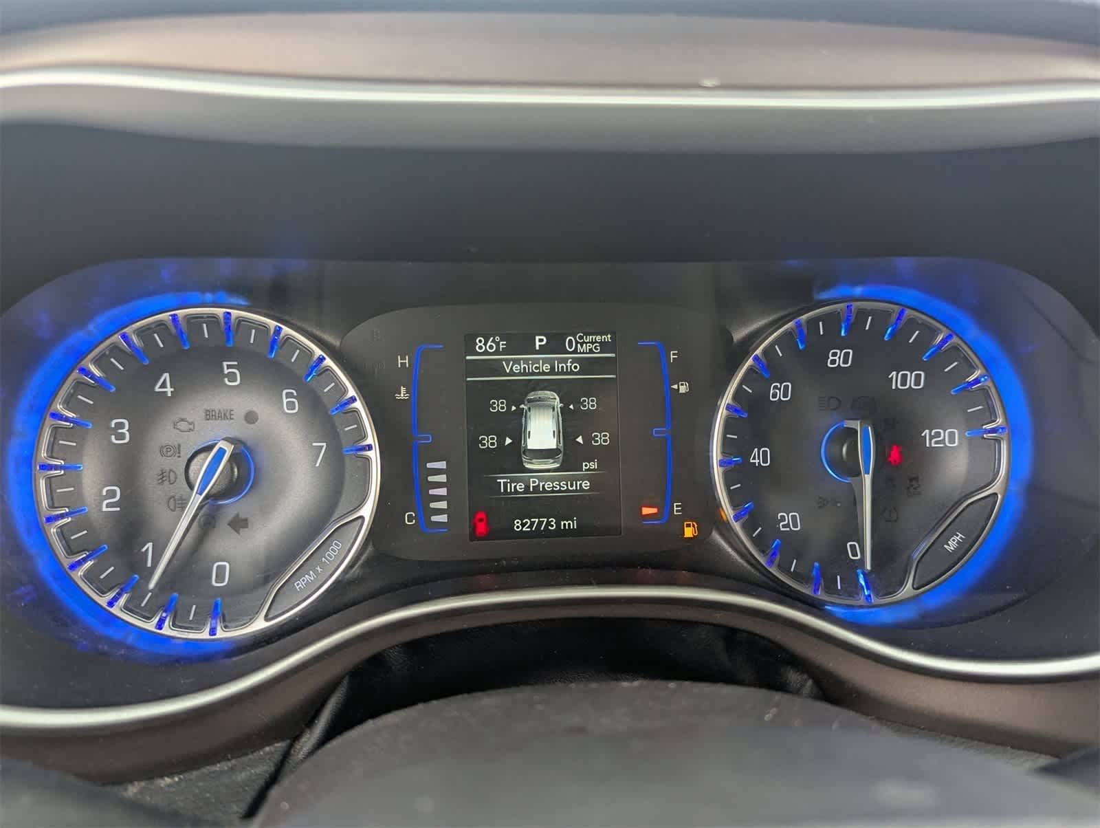 Thumbnail: 2021 Chrysler Voyager - 31