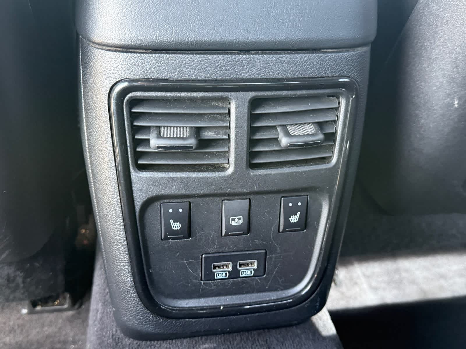 Thumbnail: 2018 Chrysler 300 - 27