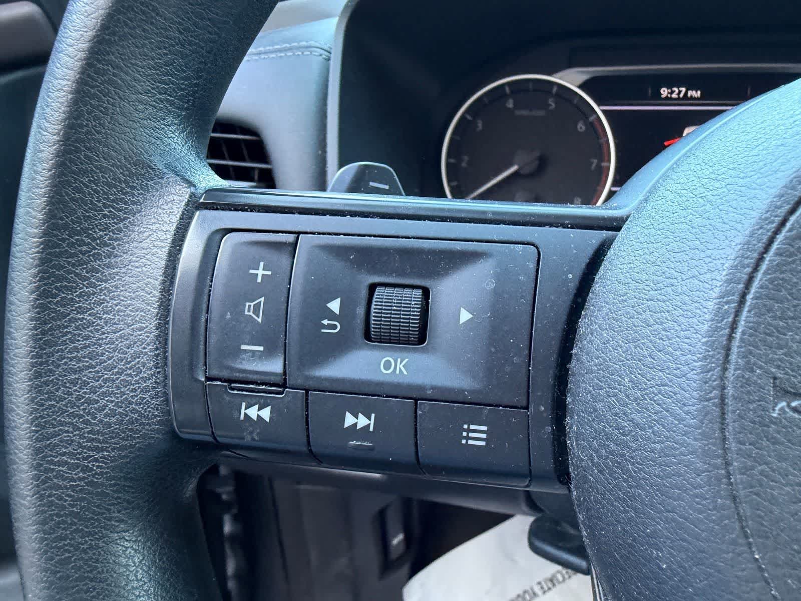 Thumbnail: 2023 Nissan Rogue - 10