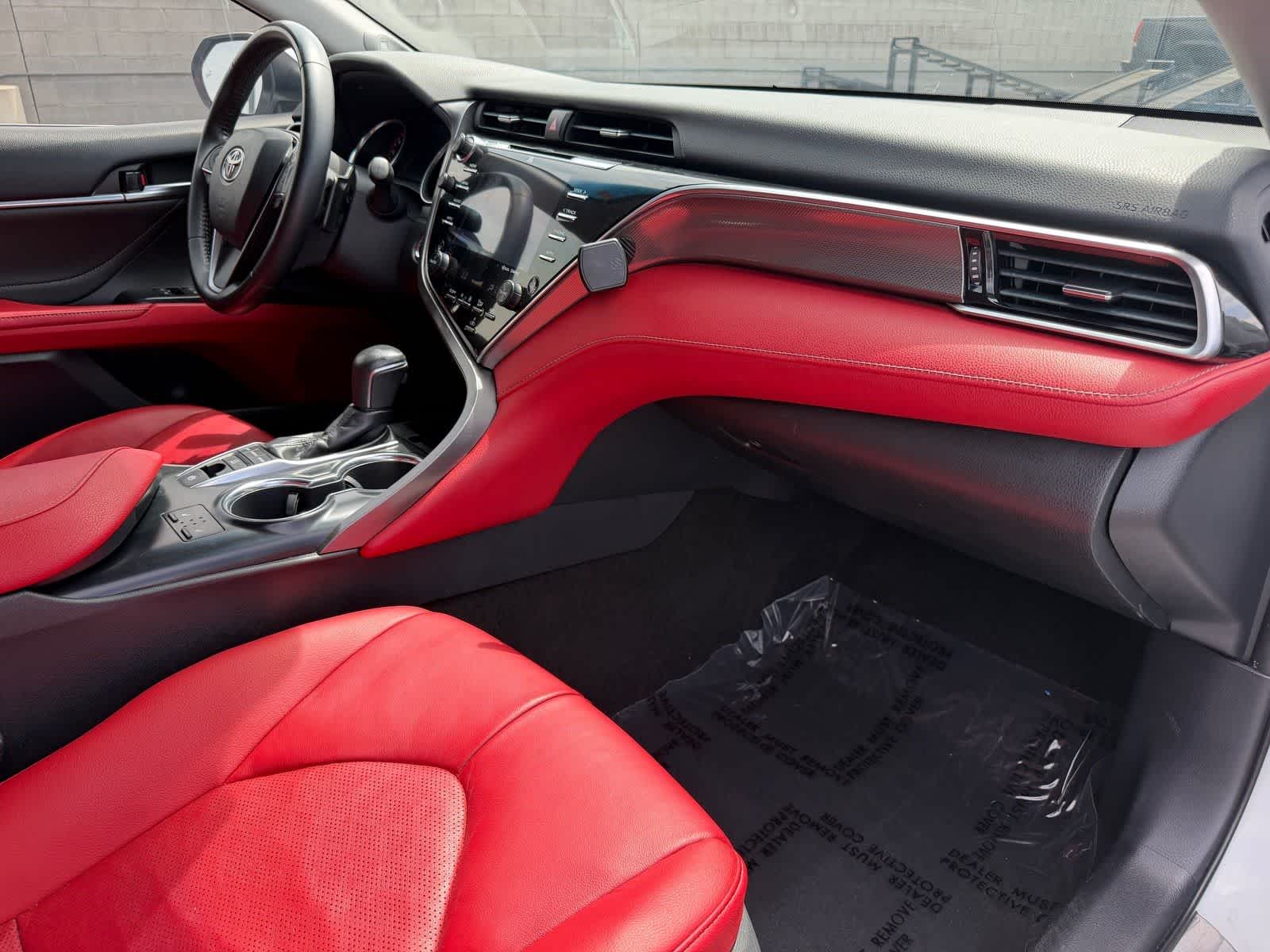 Thumbnail: 2018 Toyota Camry - 10