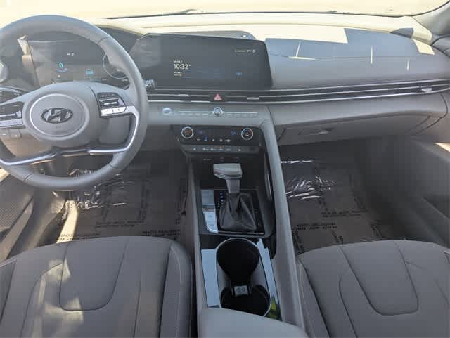 Thumbnail: 2023 Hyundai Elantra - 16