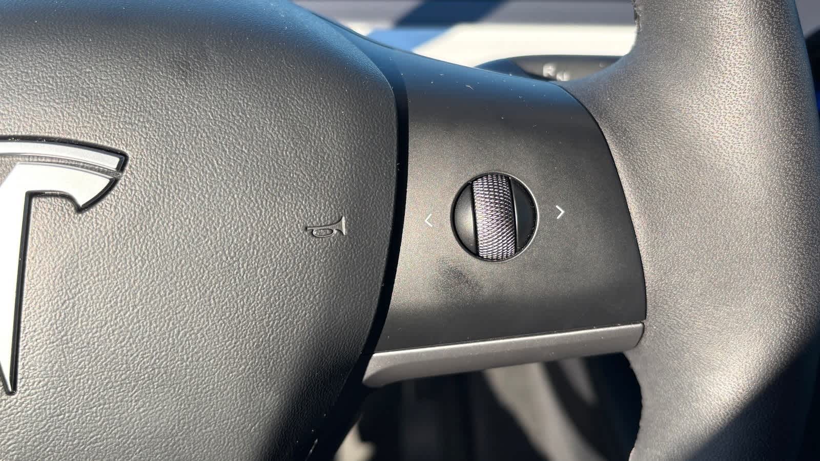 Thumbnail: 2021 Tesla Model Y - 10