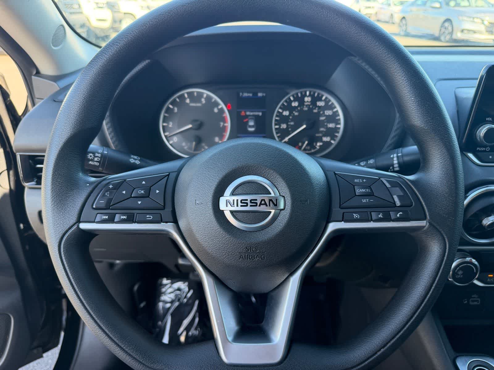 Thumbnail: 2020 Nissan Sentra - 18