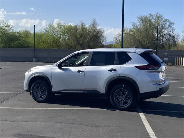 2025 Nissan Rogue S 4