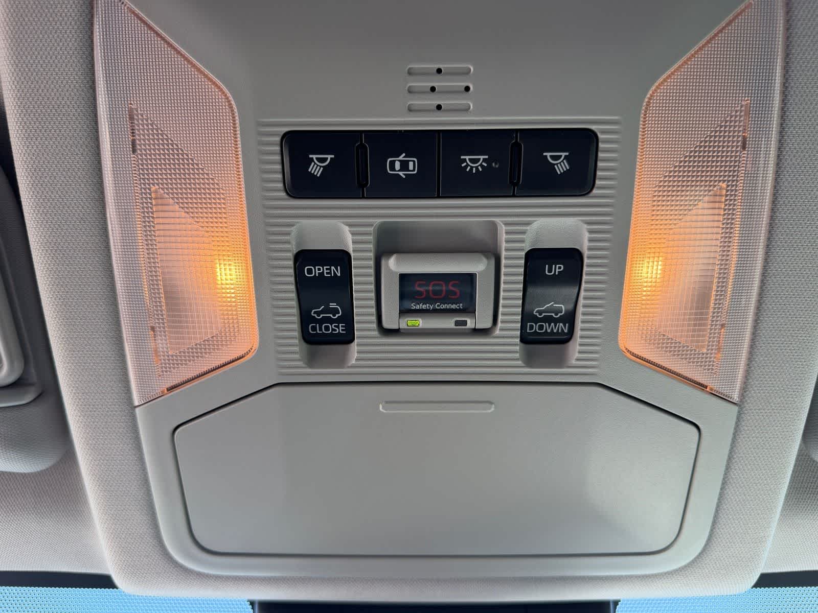 Thumbnail: 2019 Toyota RAV4 - 31