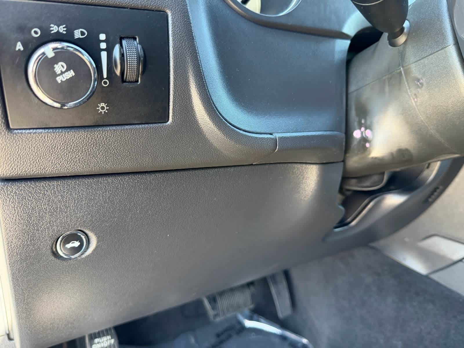 Thumbnail: 2011 Dodge Challenger - 21