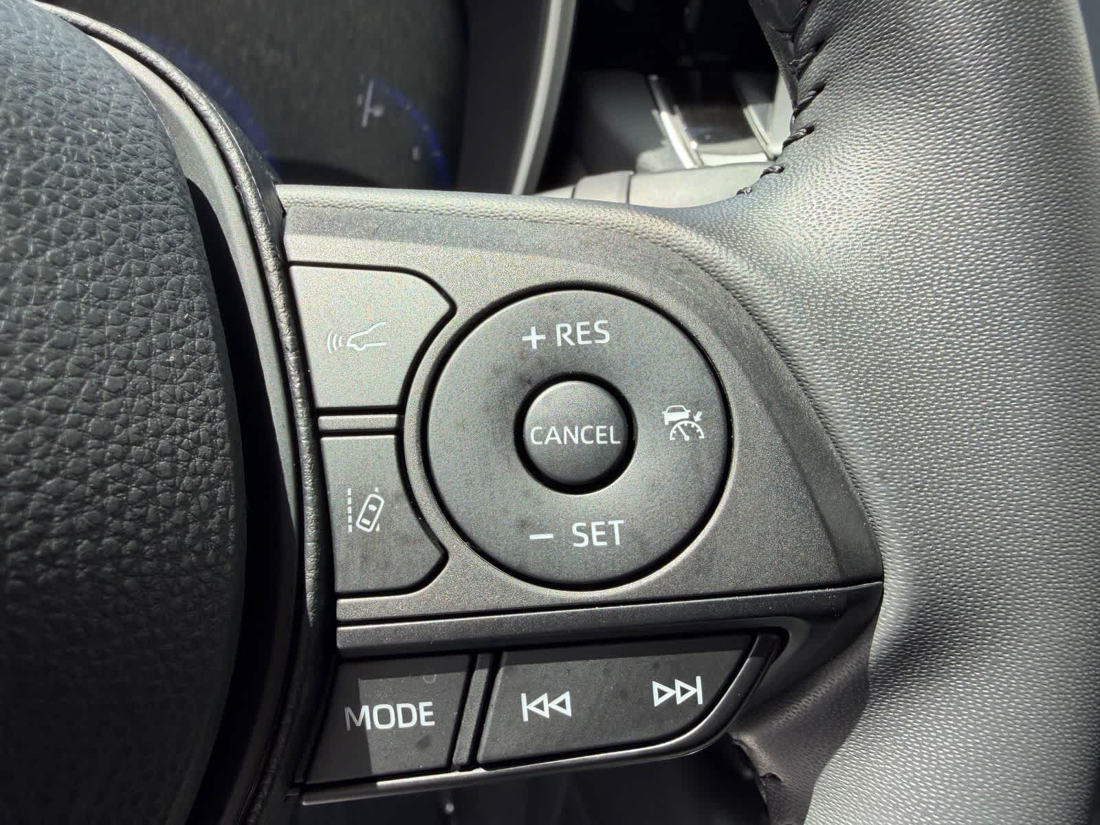 Thumbnail: 2022 Toyota Corolla - 18