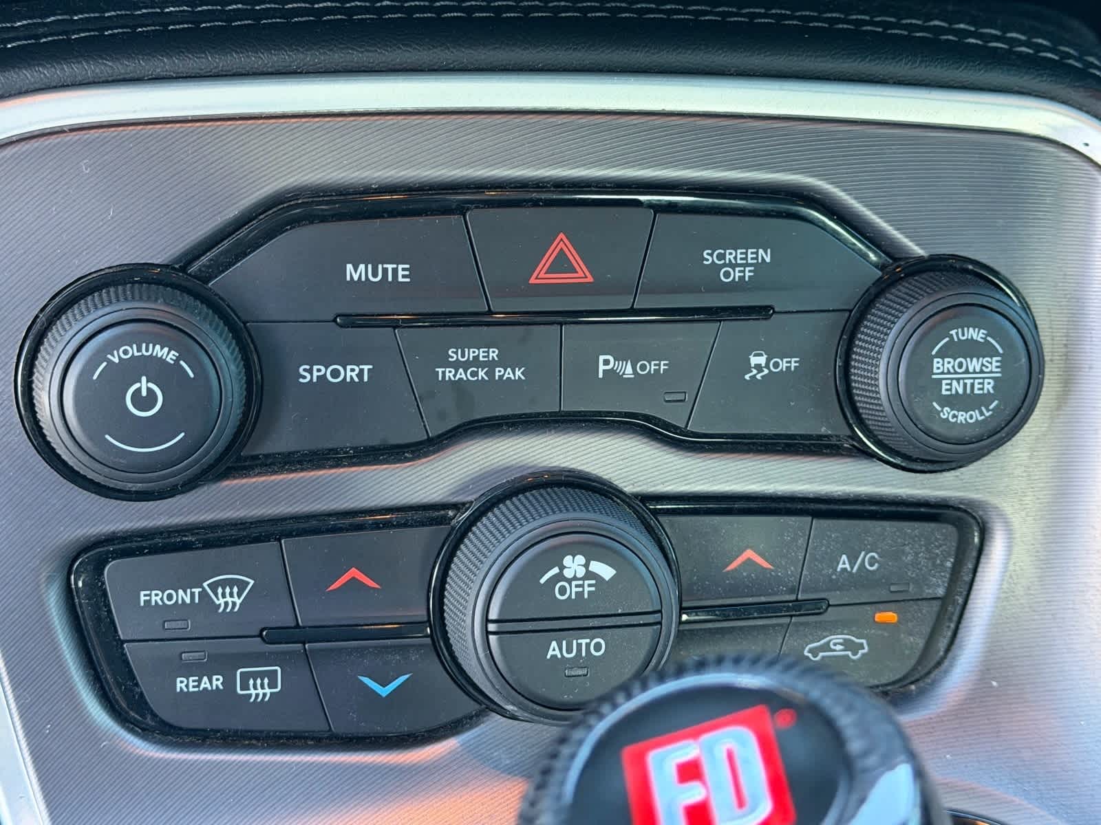 Thumbnail: 2020 Dodge Challenger - 23