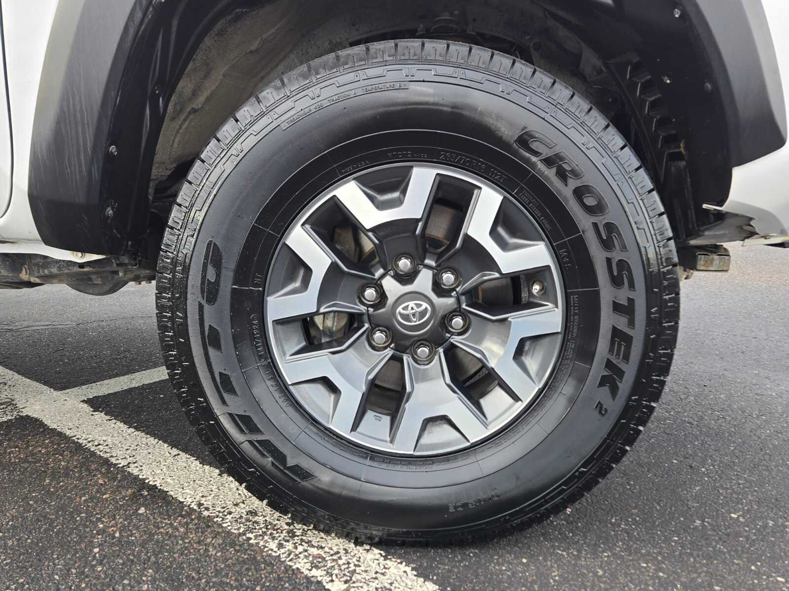 Thumbnail: 2017 Toyota Tacoma - 10