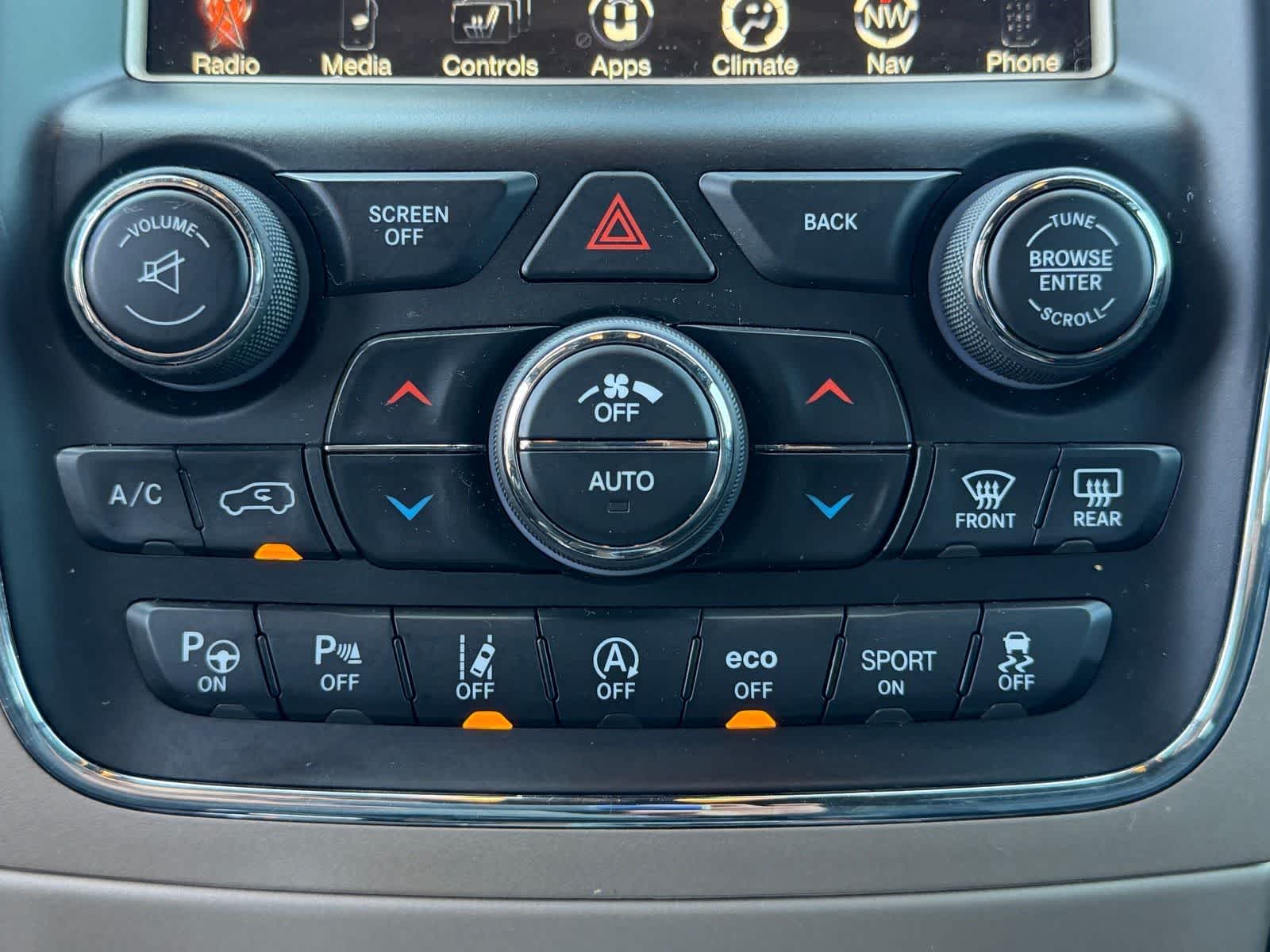 Thumbnail: 2017 Jeep Grand Cherokee - 24