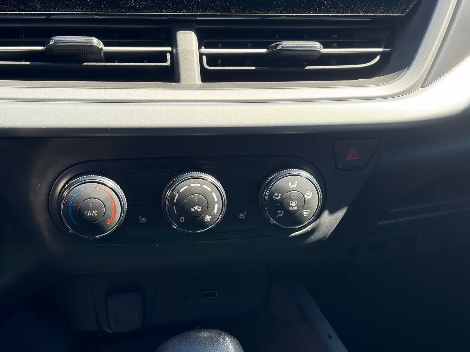 Thumbnail: 2024 Chevrolet Trax - 13