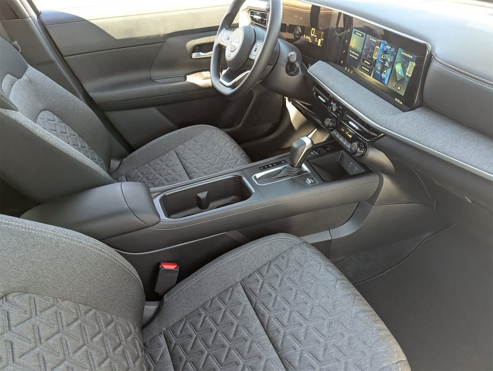 Thumbnail: 2026 Nissan Kicks - 14