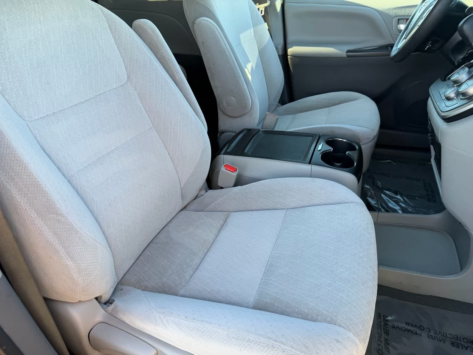 Thumbnail: 2020 Toyota Sienna - 11