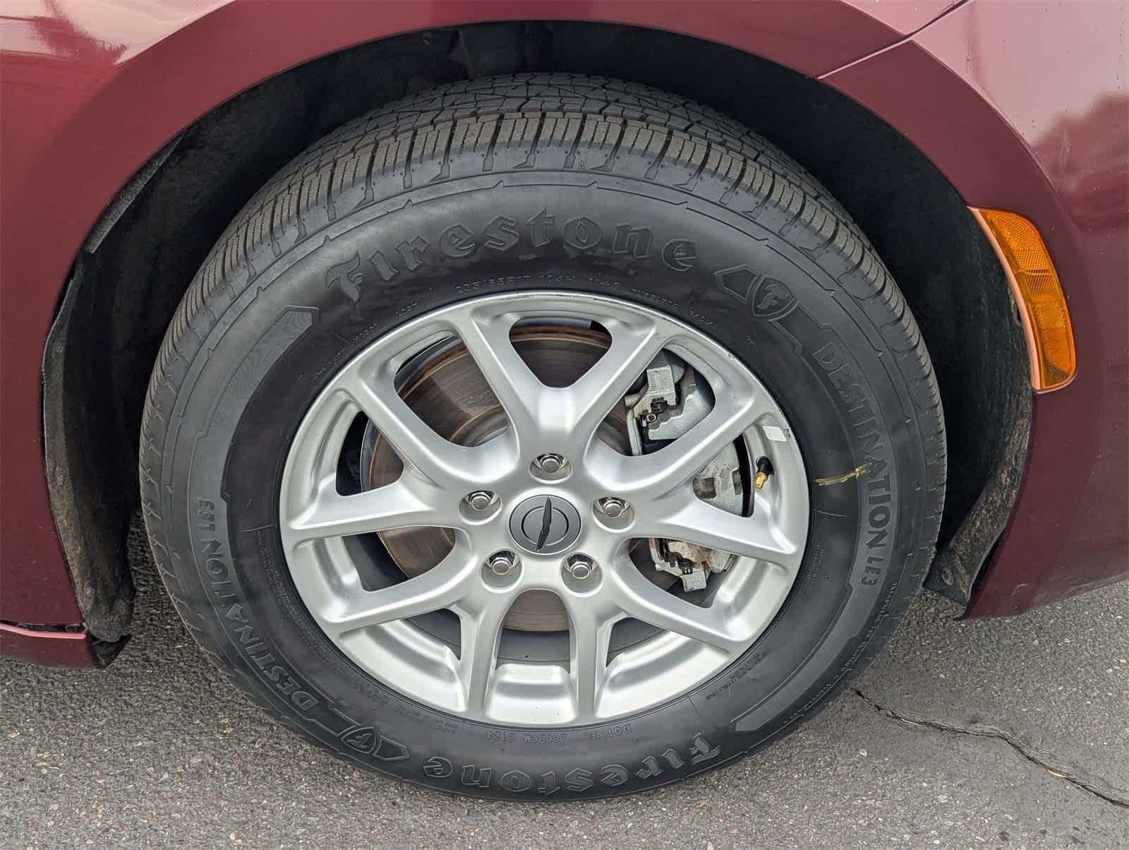 Thumbnail: 2021 Chrysler Voyager - 10