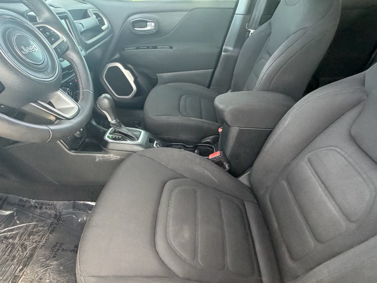 Thumbnail: 2019 Jeep Renegade - 13