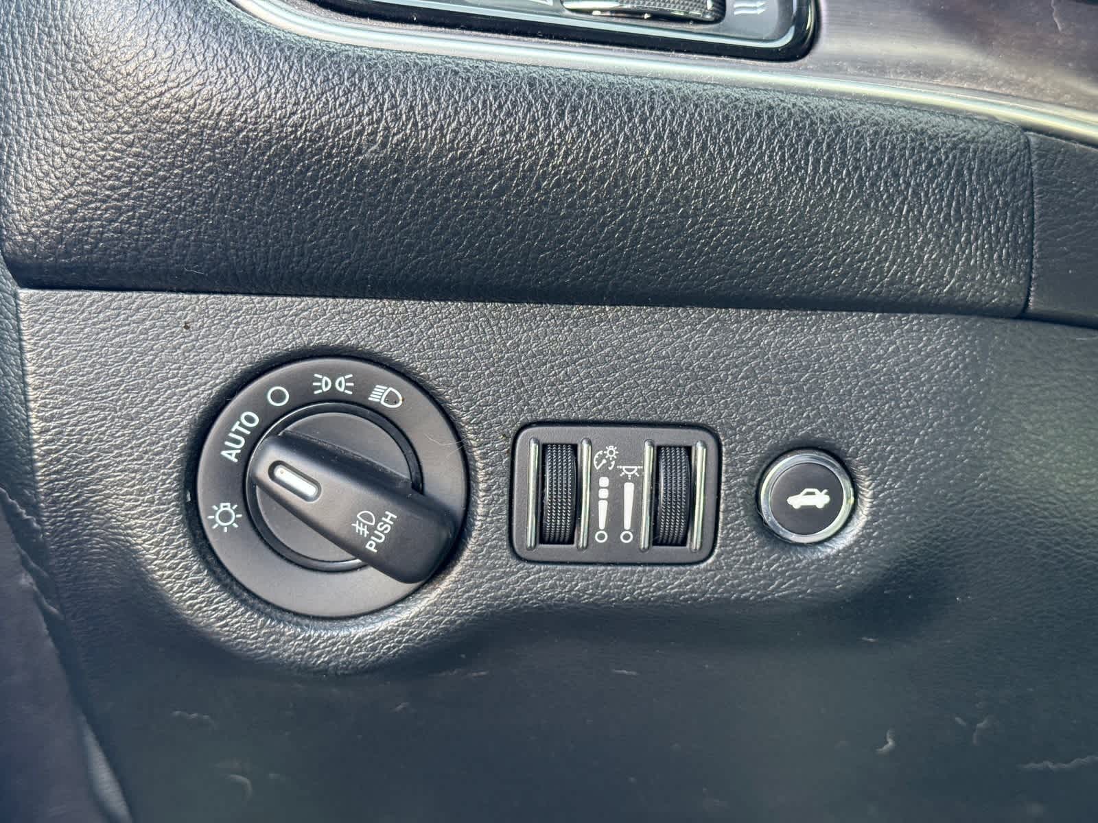 Thumbnail: 2018 Dodge Challenger - 11