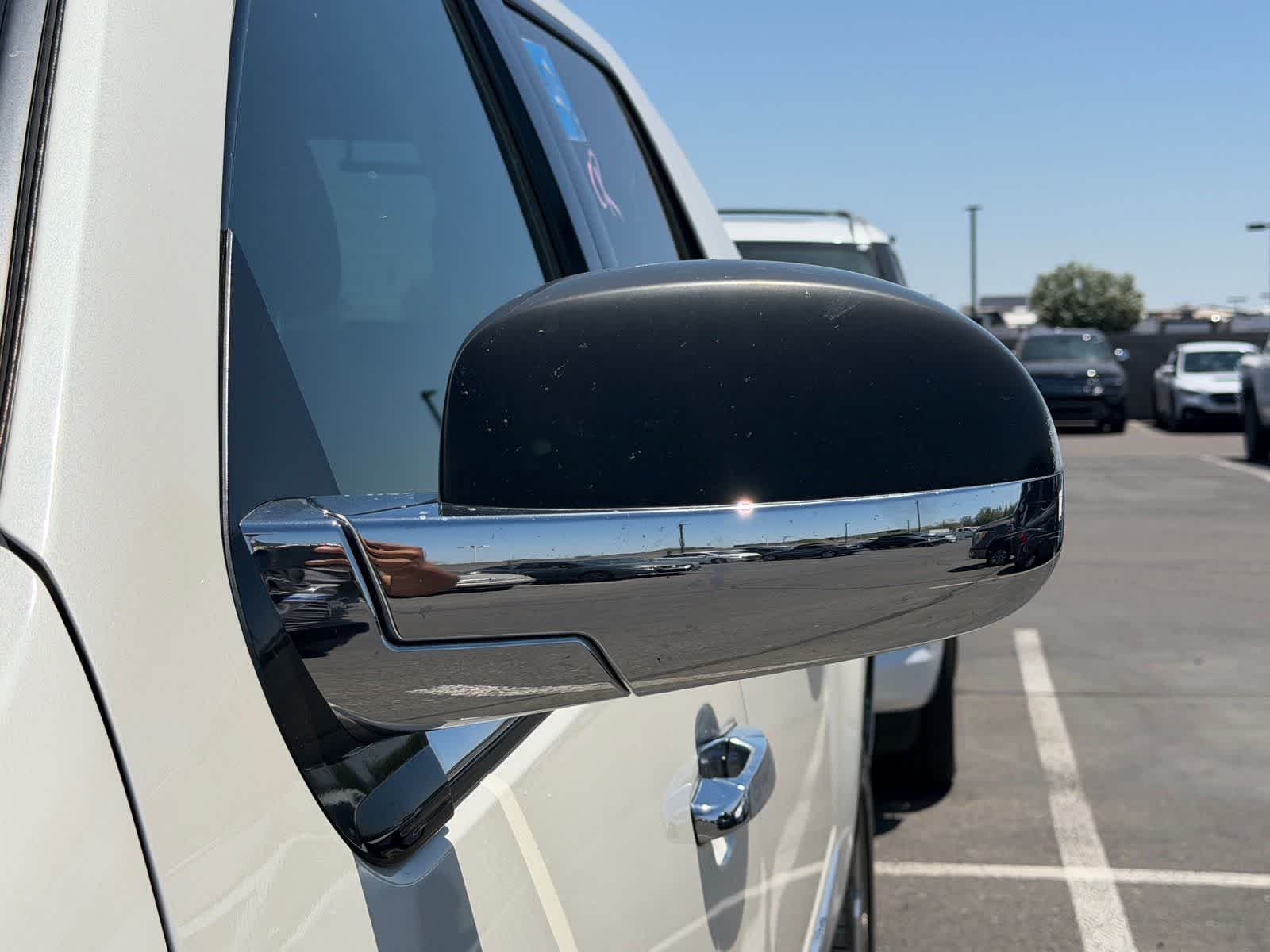 Thumbnail: 2013 Cadillac Escalade - 20