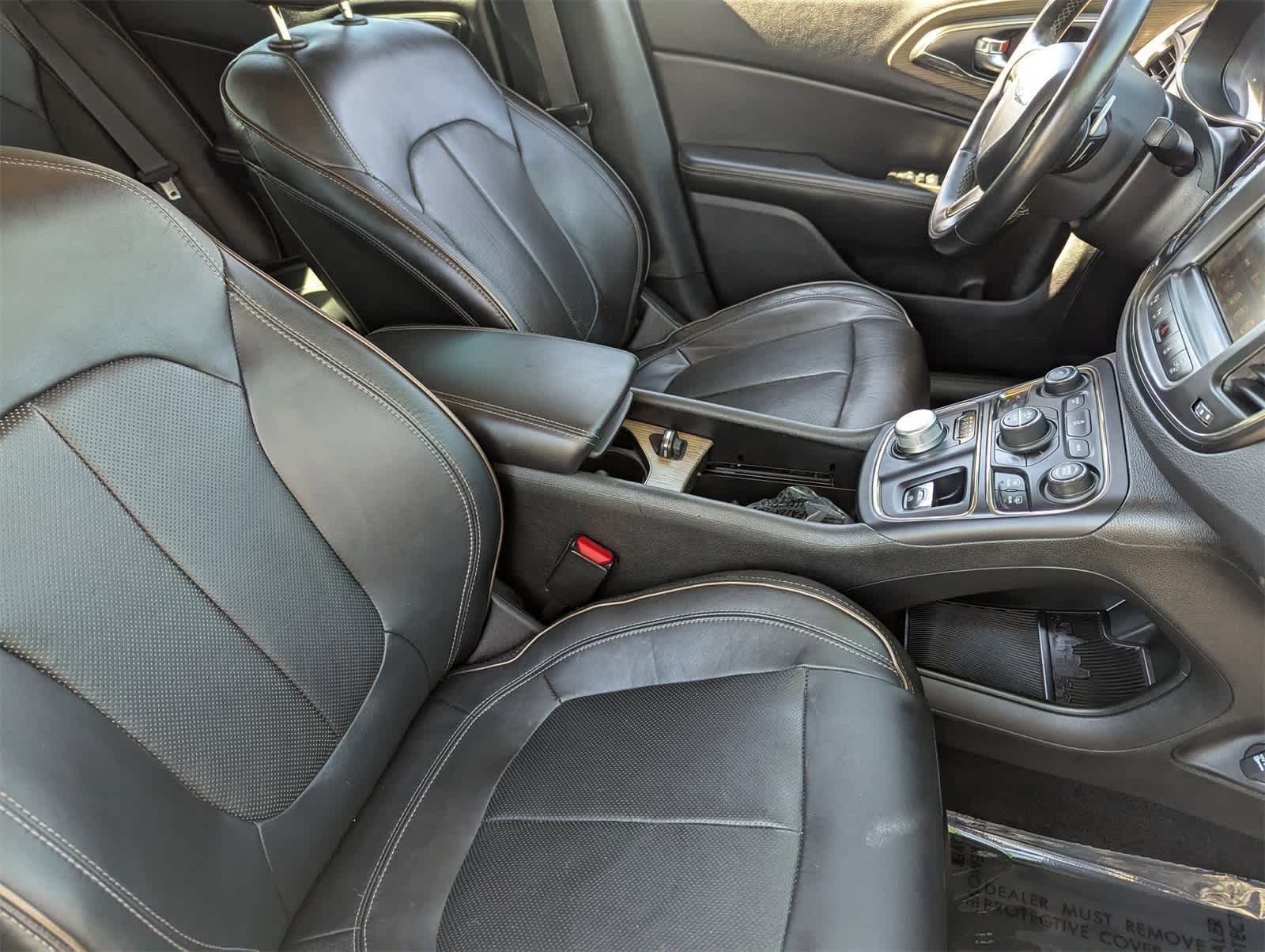 Thumbnail: 2015 Chrysler 200 - 11