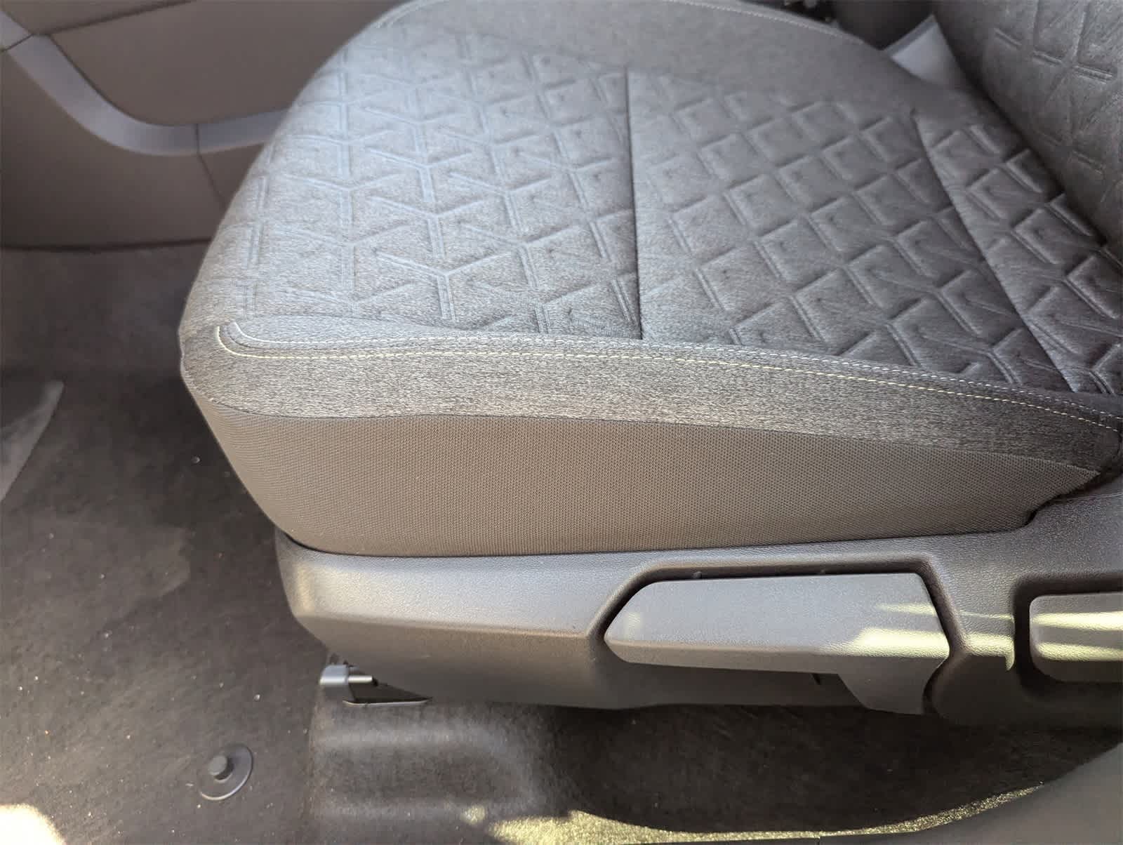 Thumbnail: 2026 Nissan Kicks - 18