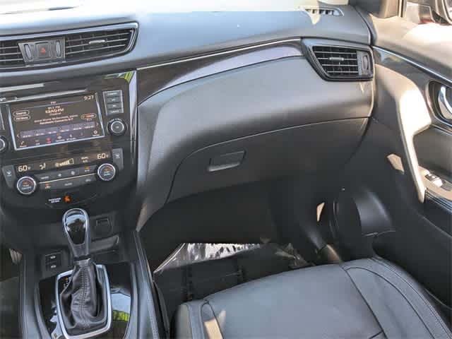 Thumbnail: 2019 Nissan Rogue Sport - 18