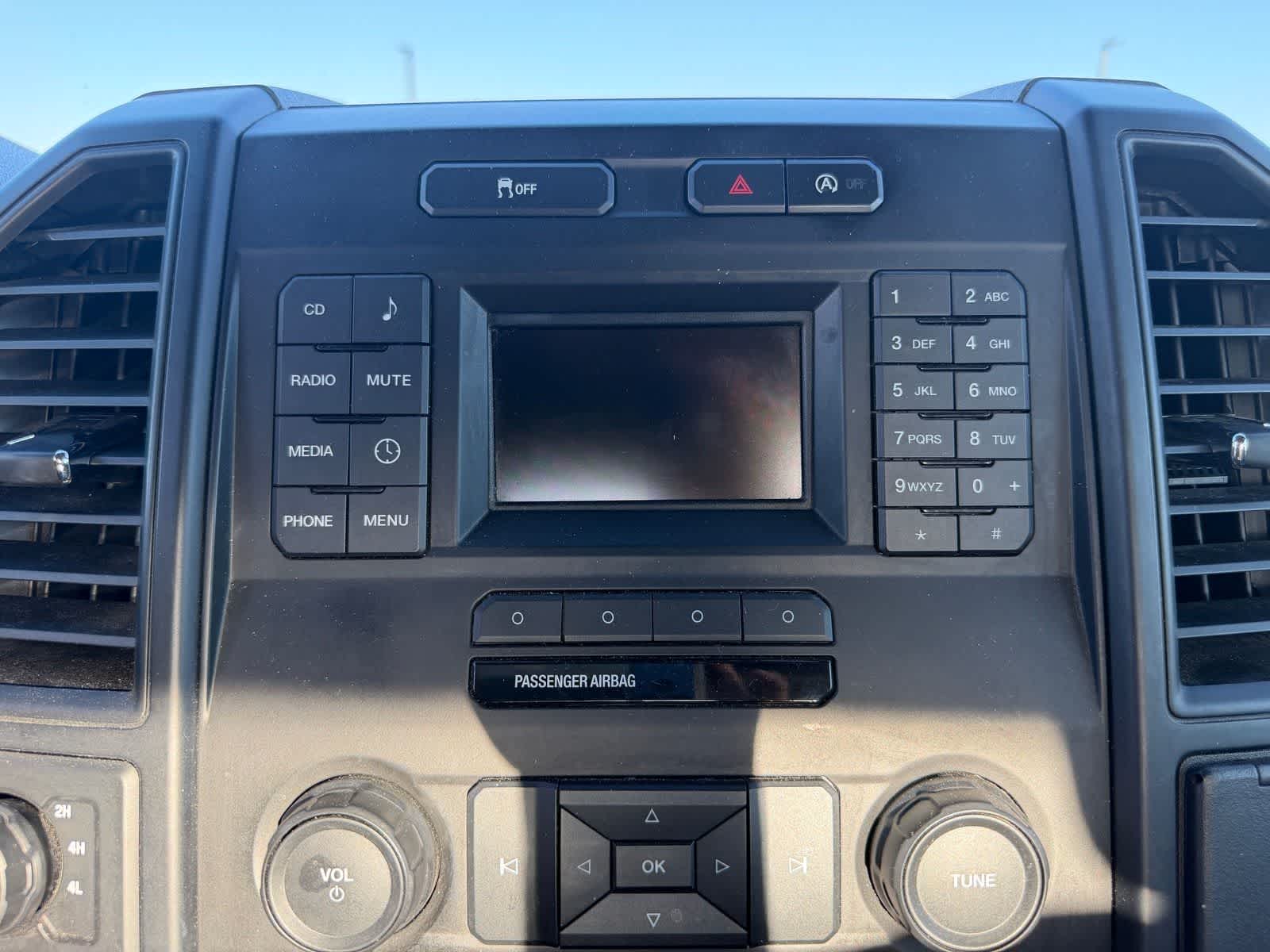 Thumbnail: 2016 Ford F-150 - 14