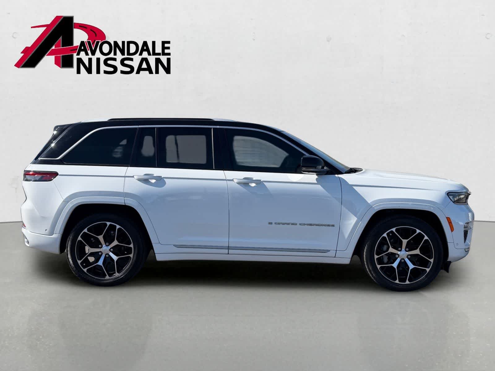 Thumbnail: 2023 Jeep Grand Cherokee - 6
