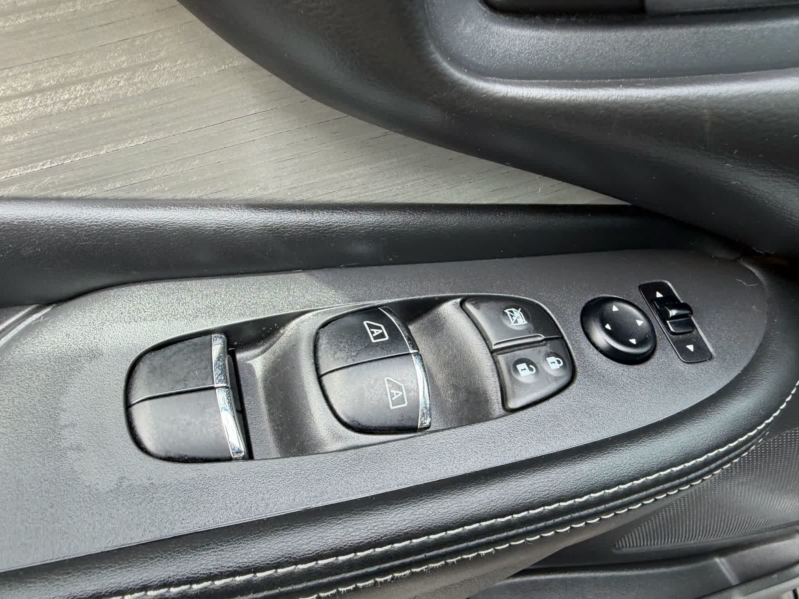 Thumbnail: 2016 Nissan Murano - 24