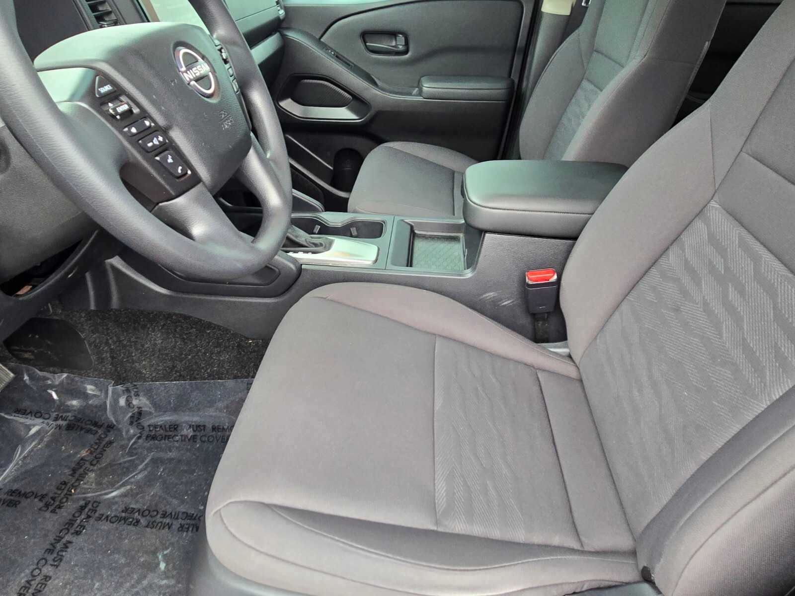 Thumbnail: 2022 Nissan Frontier - 18