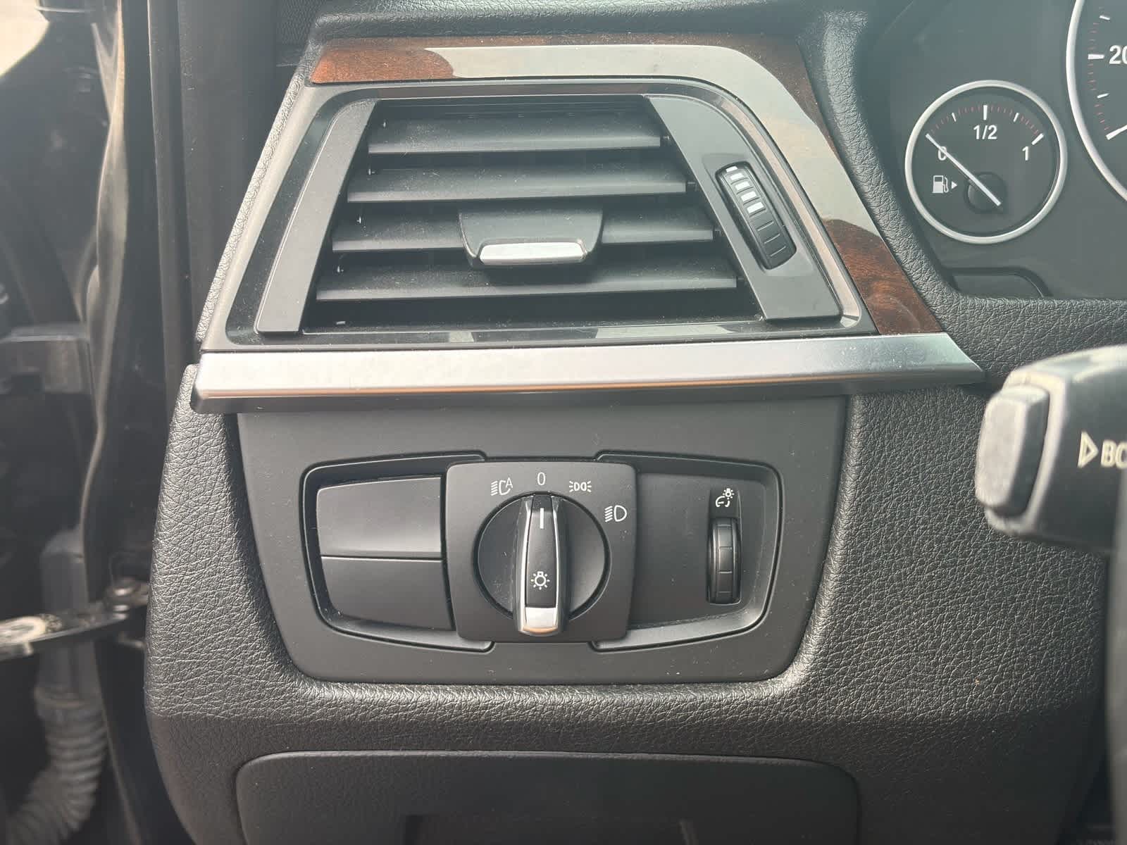 Thumbnail: 2014 BMW 3 Series - 8