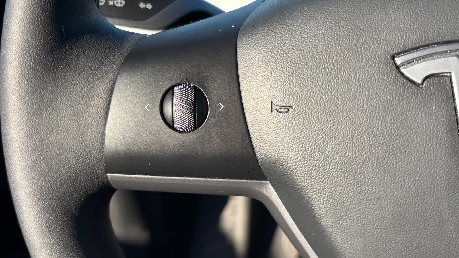 Thumbnail: 2021 Tesla Model Y - 9