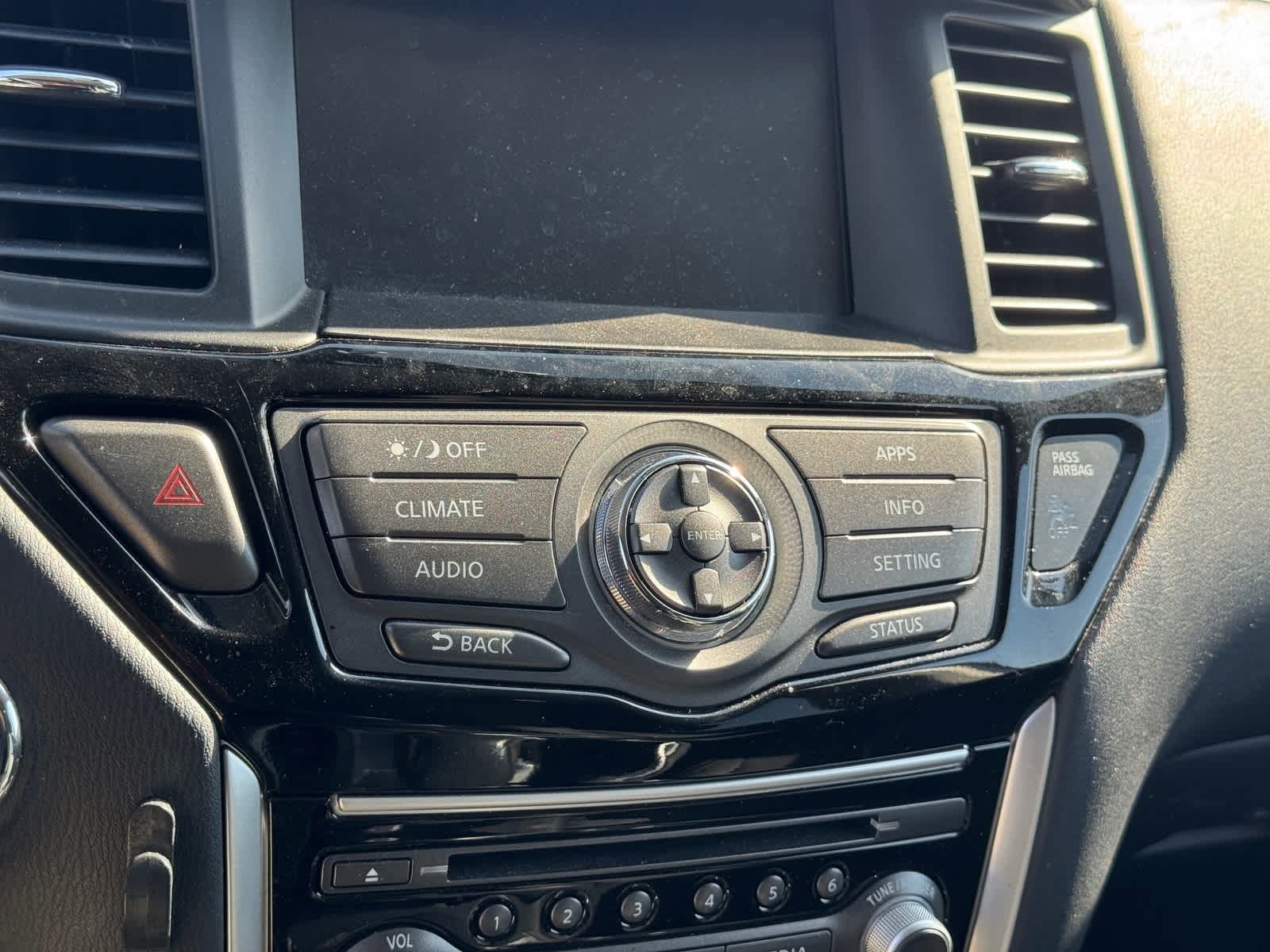 Thumbnail: 2020 Nissan Pathfinder - 15