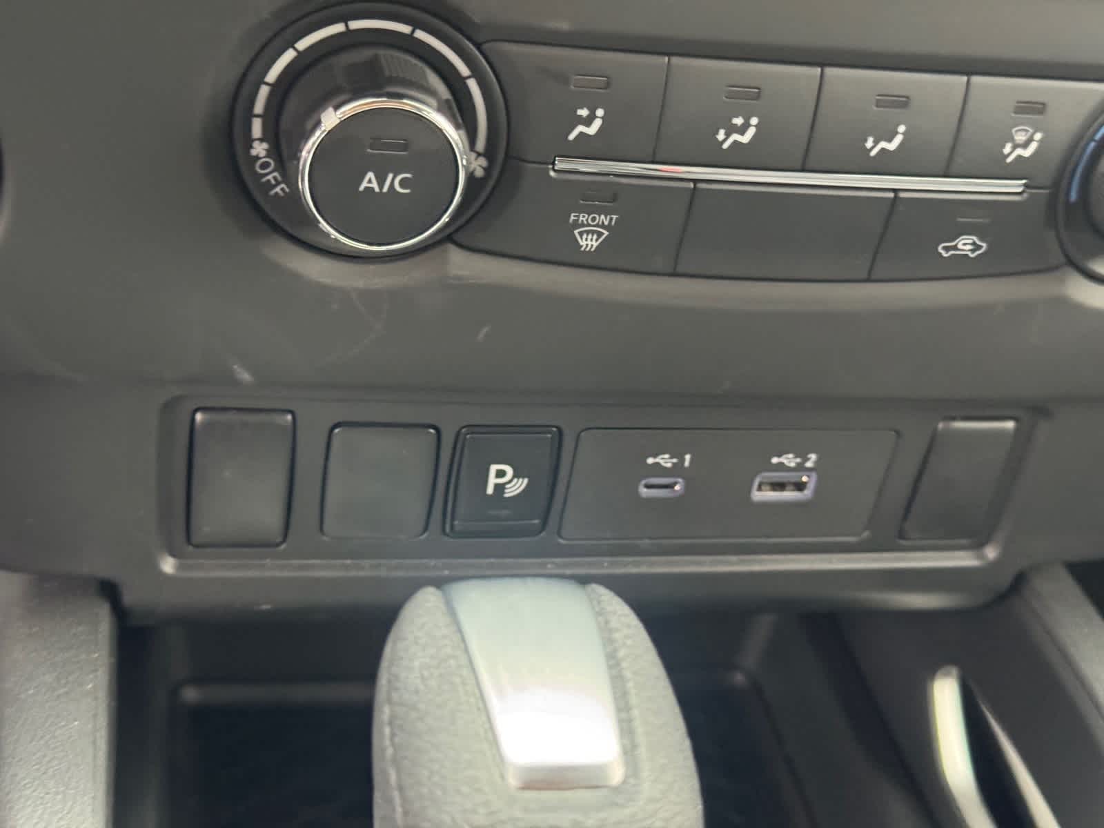 Thumbnail: 2025 Nissan Frontier - 18