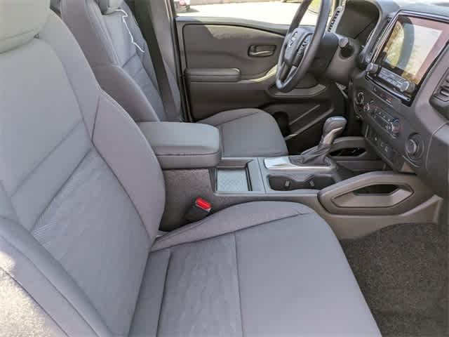 Thumbnail: 2024 Nissan Frontier - 12