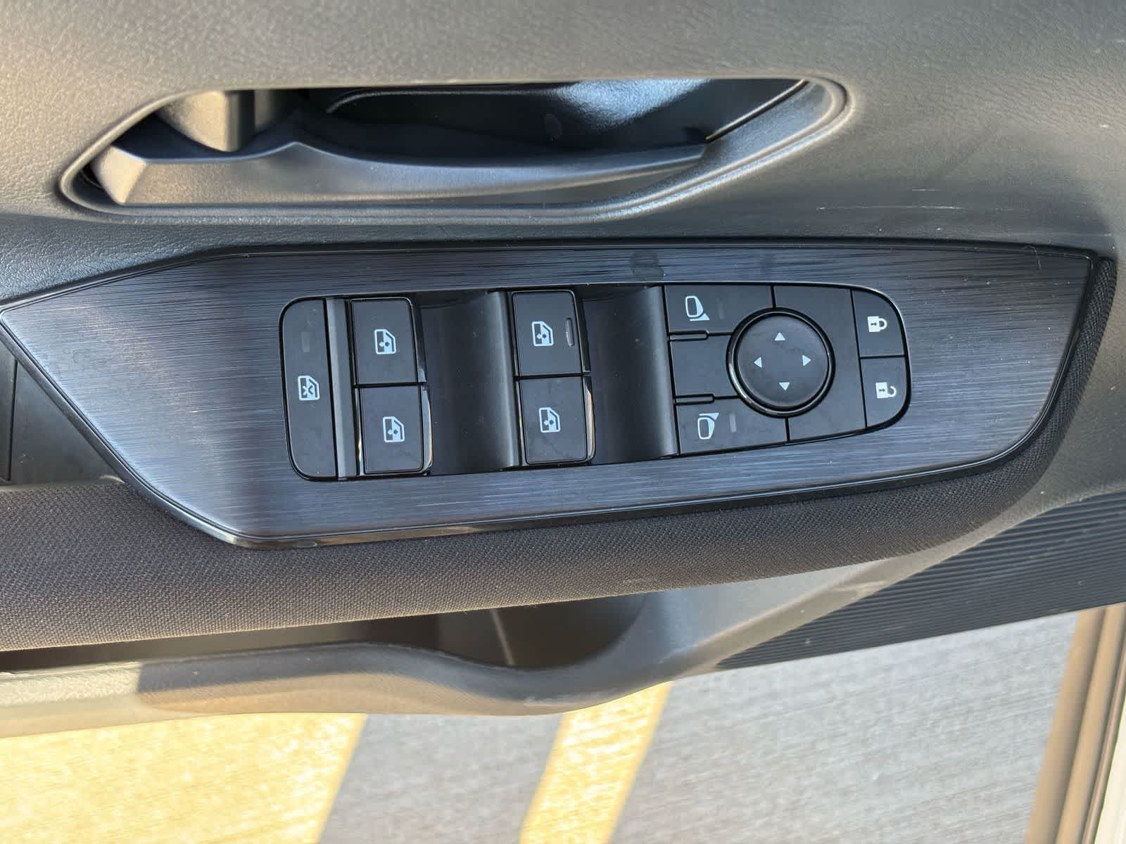 Thumbnail: 2026 Nissan Kicks - 15