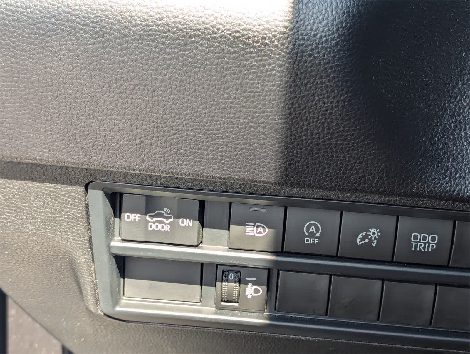 Thumbnail: 2025 Toyota Tundra - 31