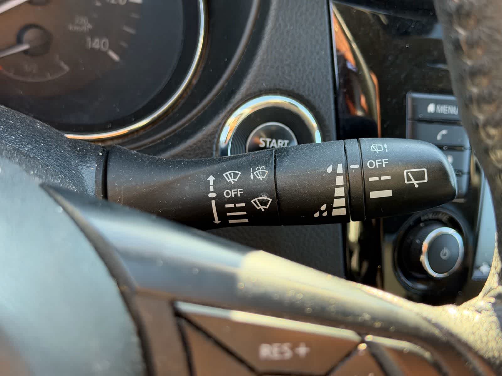 Thumbnail: 2020 Nissan Rogue - 15