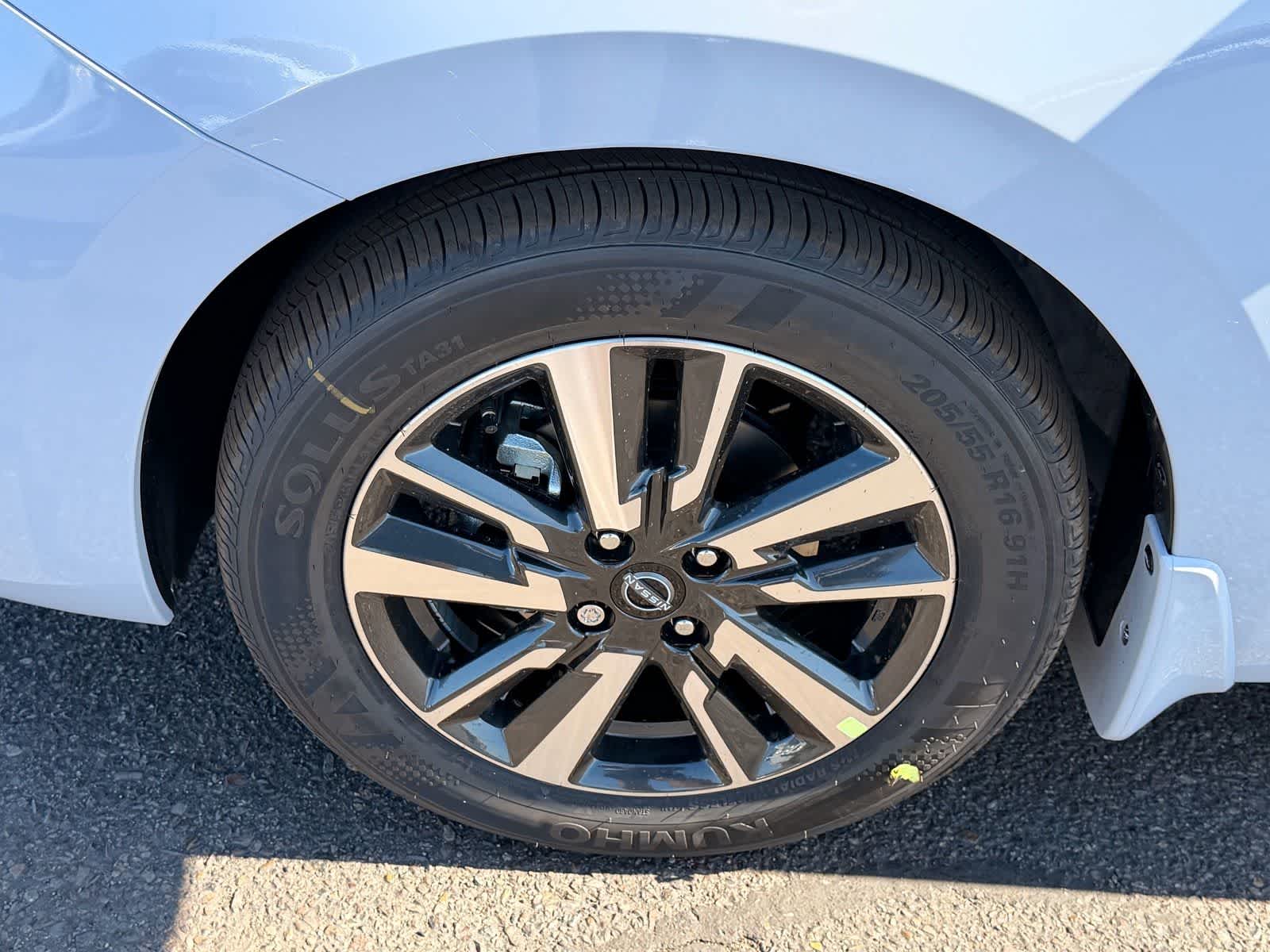 Thumbnail: 2025 Nissan Versa - 9