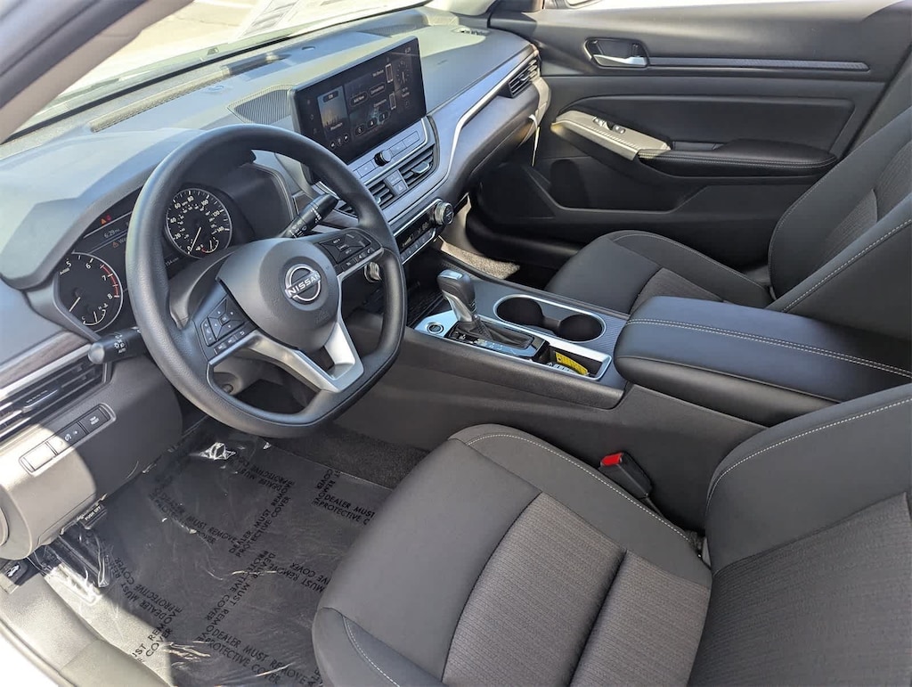 New 2025 Nissan Altima SV Sedan