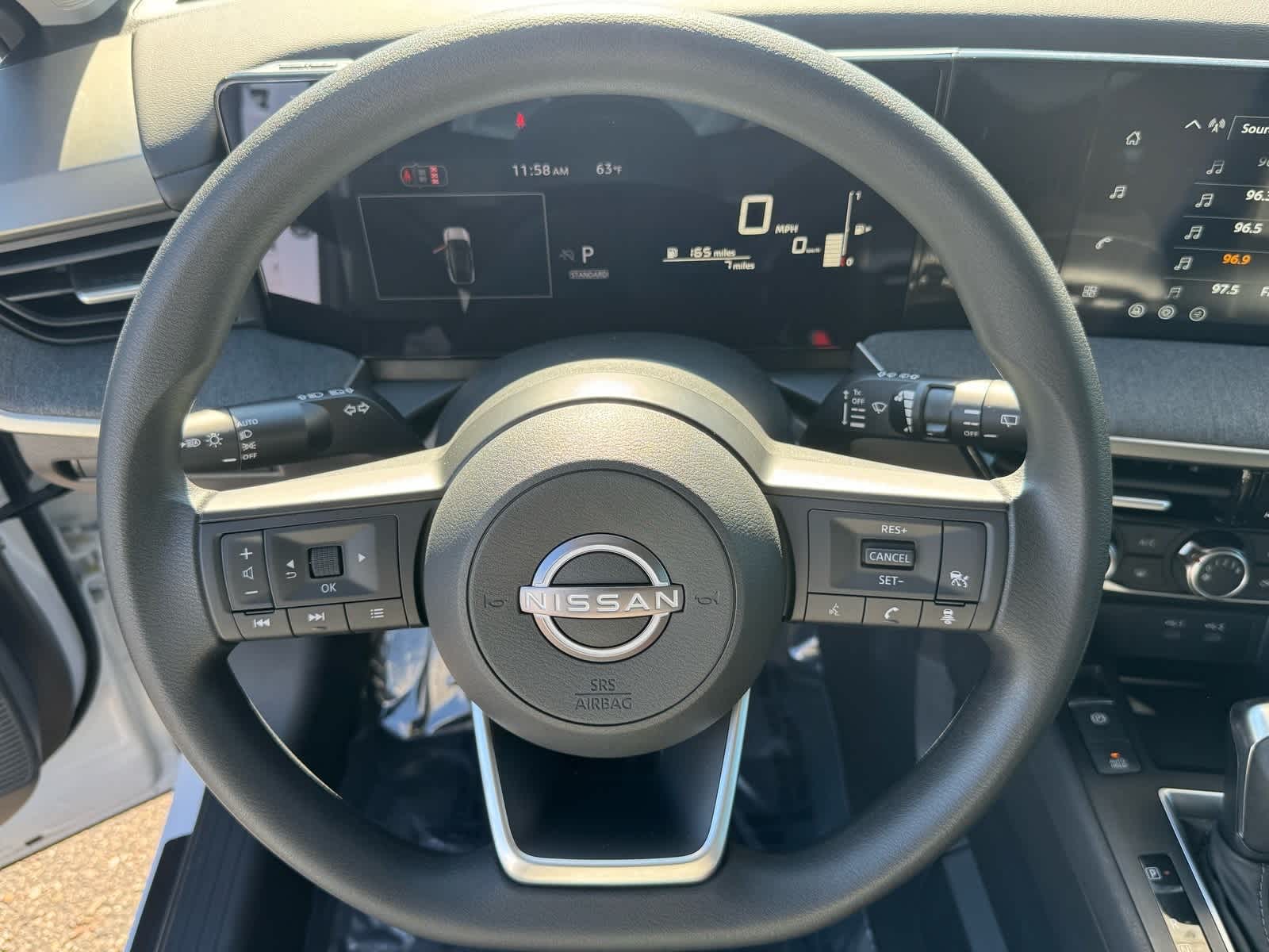 Thumbnail: 2026 Nissan Kicks - 16