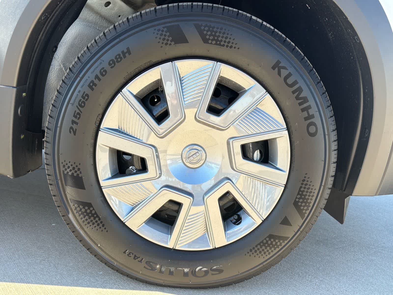 Thumbnail: 2026 Nissan Kicks - 10