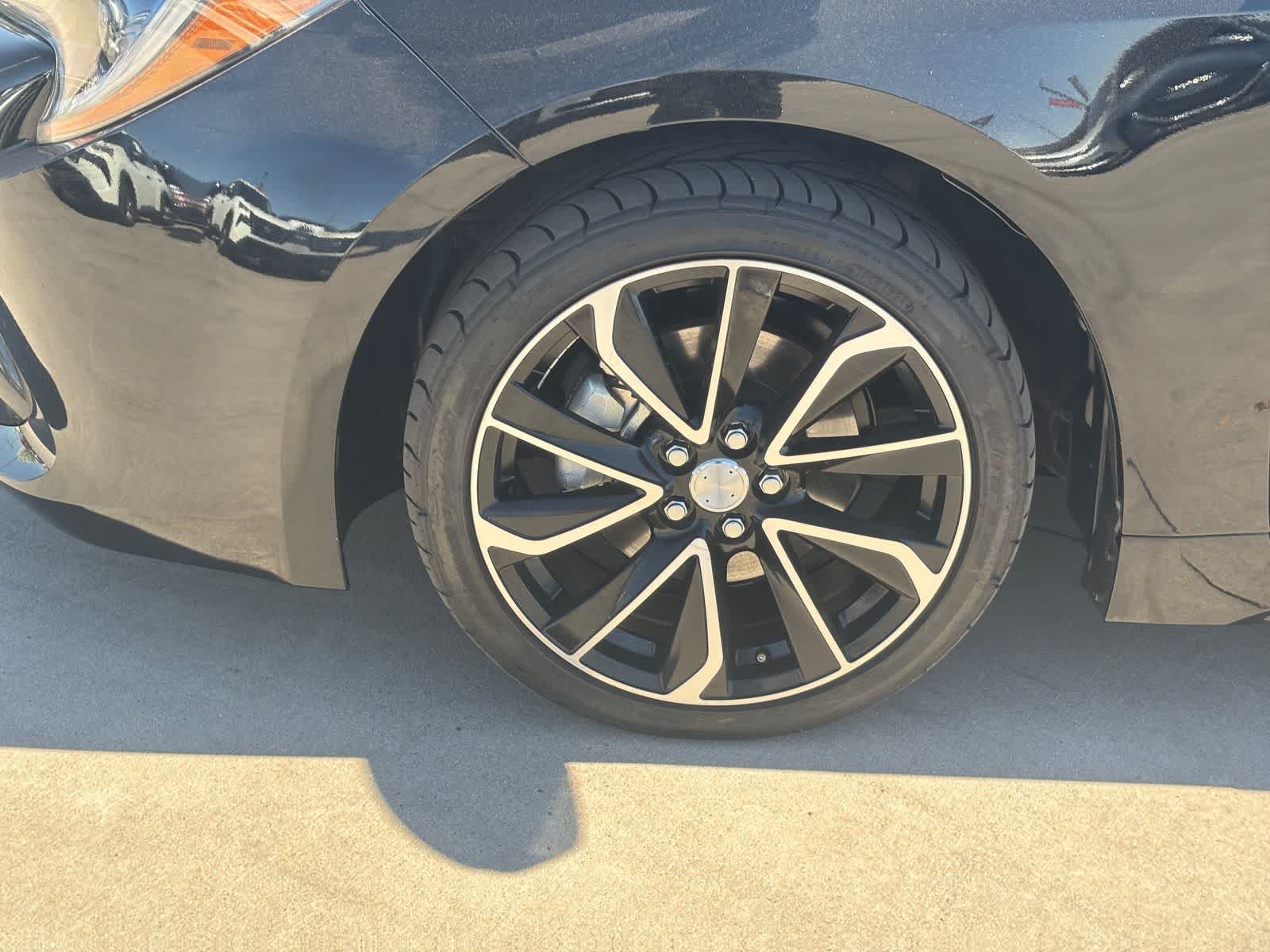 Thumbnail: 2022 Toyota Corolla - 10