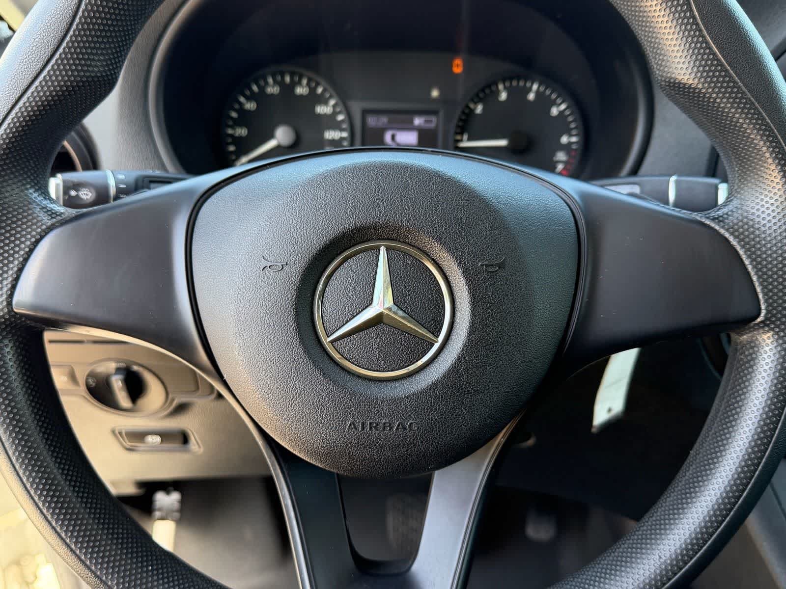 Thumbnail: 2016 Mercedes-Benz Metris - 25