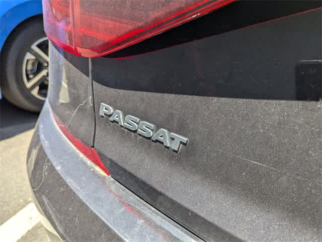 Thumbnail: 2018 Volkswagen Passat - 7