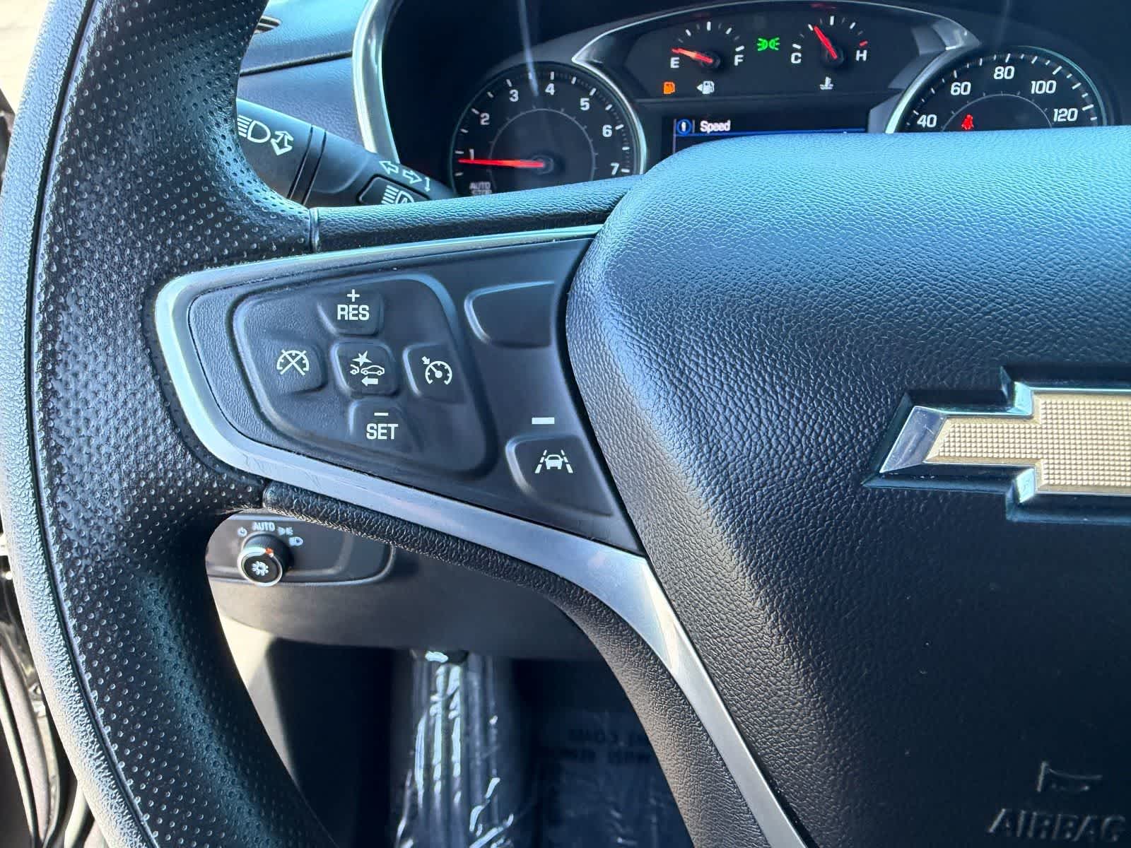 Thumbnail: 2022 Chevrolet Equinox - 31