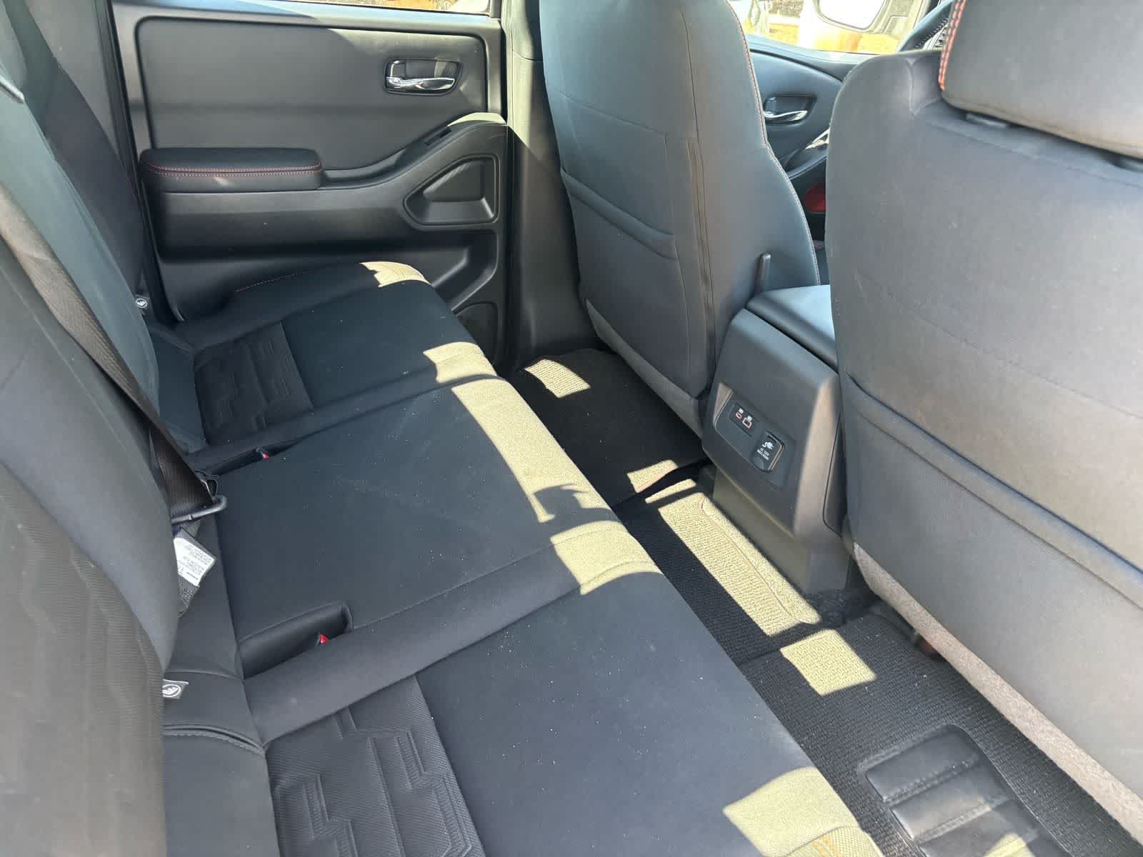 Thumbnail: 2022 Nissan Frontier - 14