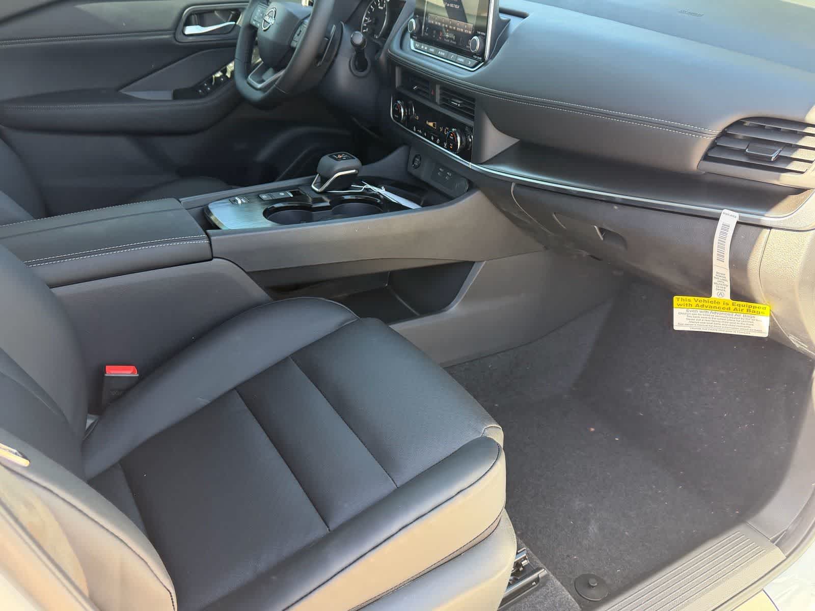 Thumbnail: 2026 Nissan Rogue - 13