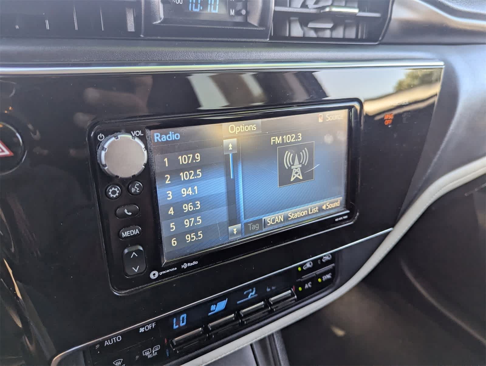 Thumbnail: 2017 Toyota Corolla iM - 26